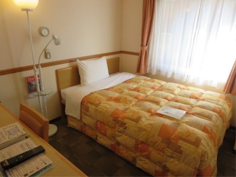 Toyoko Inn Higashi-Hiroshima Saijo Ekimae Exterior photo